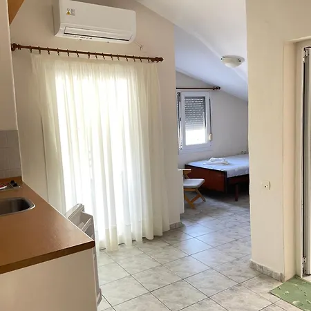 Aktaion Hotel